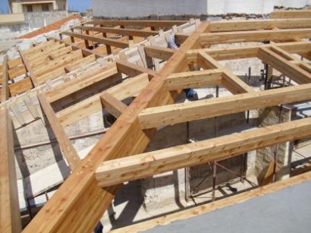 TRAVI LAMELLARI DI LARICE CERTIFICATO CE CORSO LEGNAMI SRL LAMELLARE