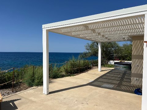 Pergola In legno lamellare di abete Brisoleil