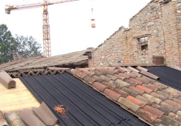 LASTRA SOTTOTEGOLA ONDULINE SC95
