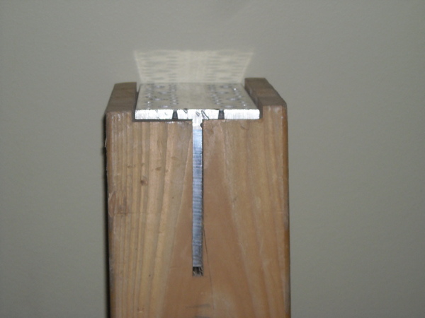 Ferramenta per strutture in legno