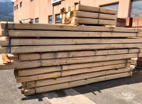 Travi uso fiume Gagliano Legnami Effetto e finiture antichizzate