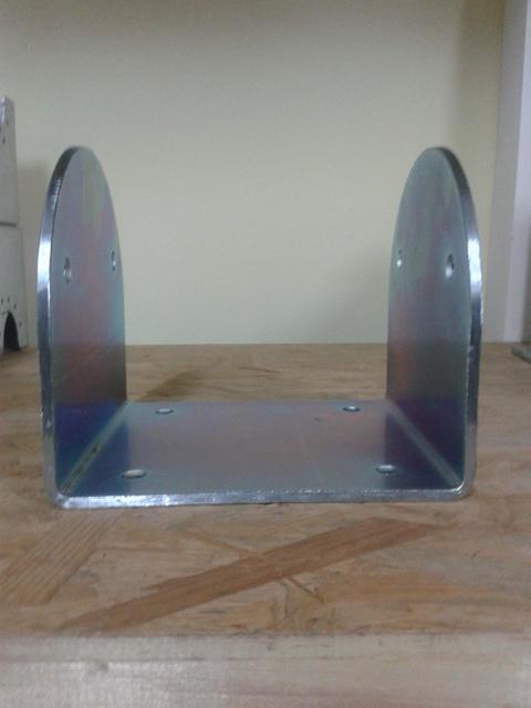 Porta pilastri a U 160x160x160 sp.5 mm zincato