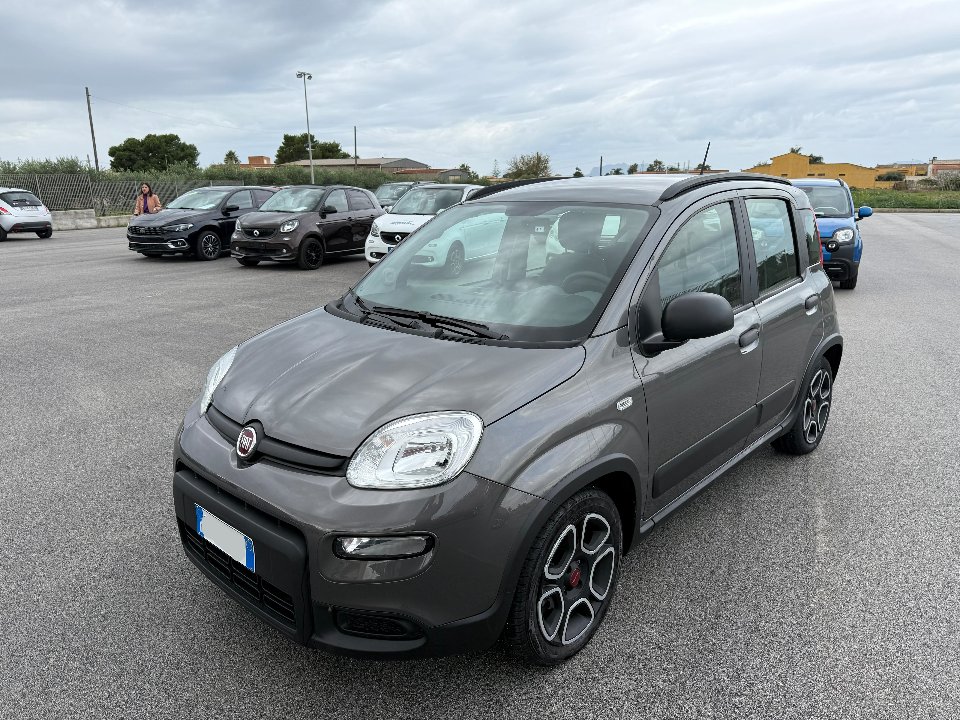 Fiat New Panda 1.0 FIREFLY HYBRID S&S 70 CV CITY LIFE Elettrica / Benzina