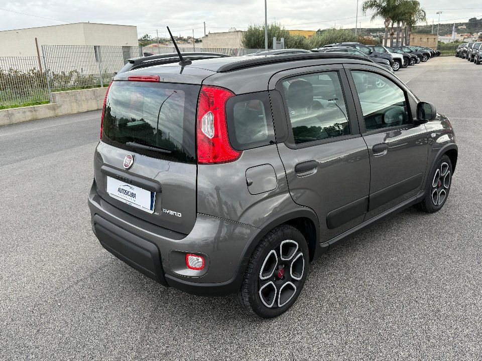 Fiat New Panda 1.0 FIREFLY HYBRID S&S 70 CV CITY LIFE Elettrica / Benzina