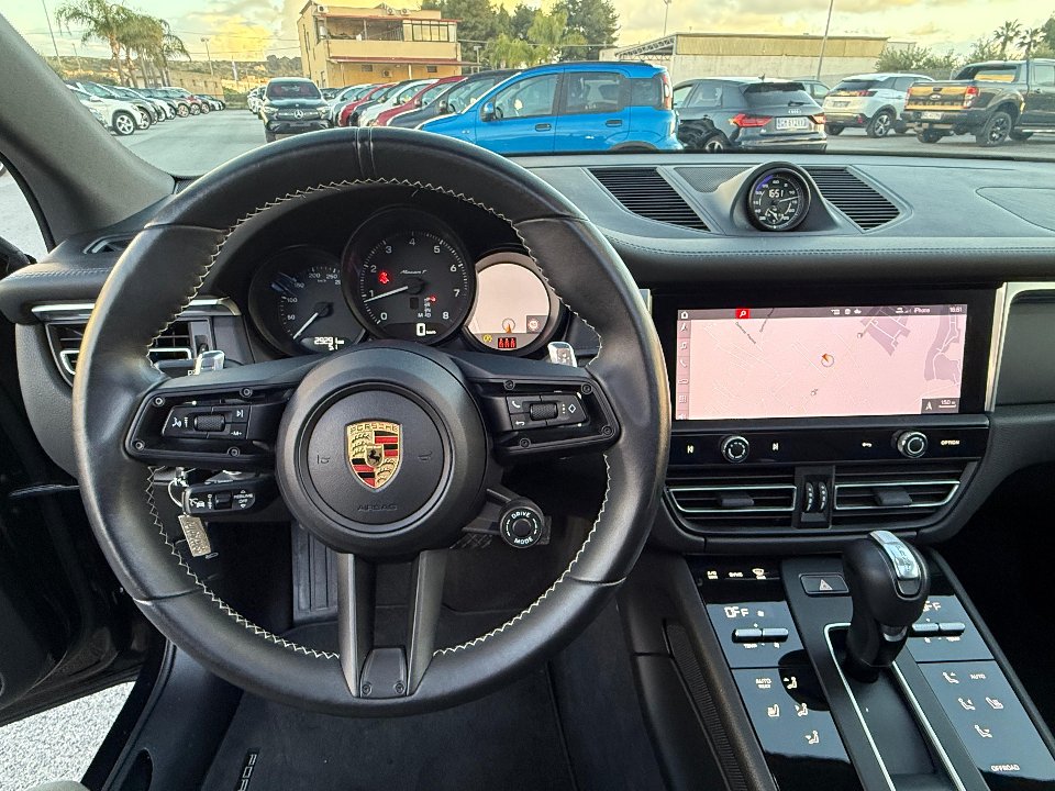 Porsche Macan T 2.0 265 CV PDK MY23 Benzina