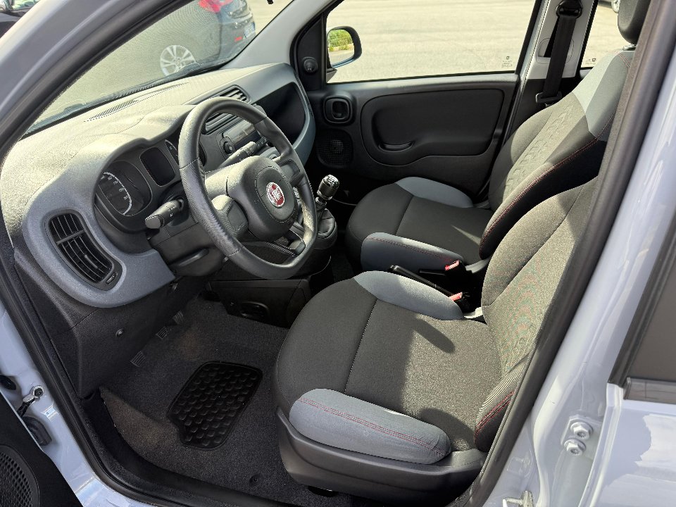 Fiat New Panda 1.0 FIREFLY HYBRID S&S 70 CV Elettrica / Benzina