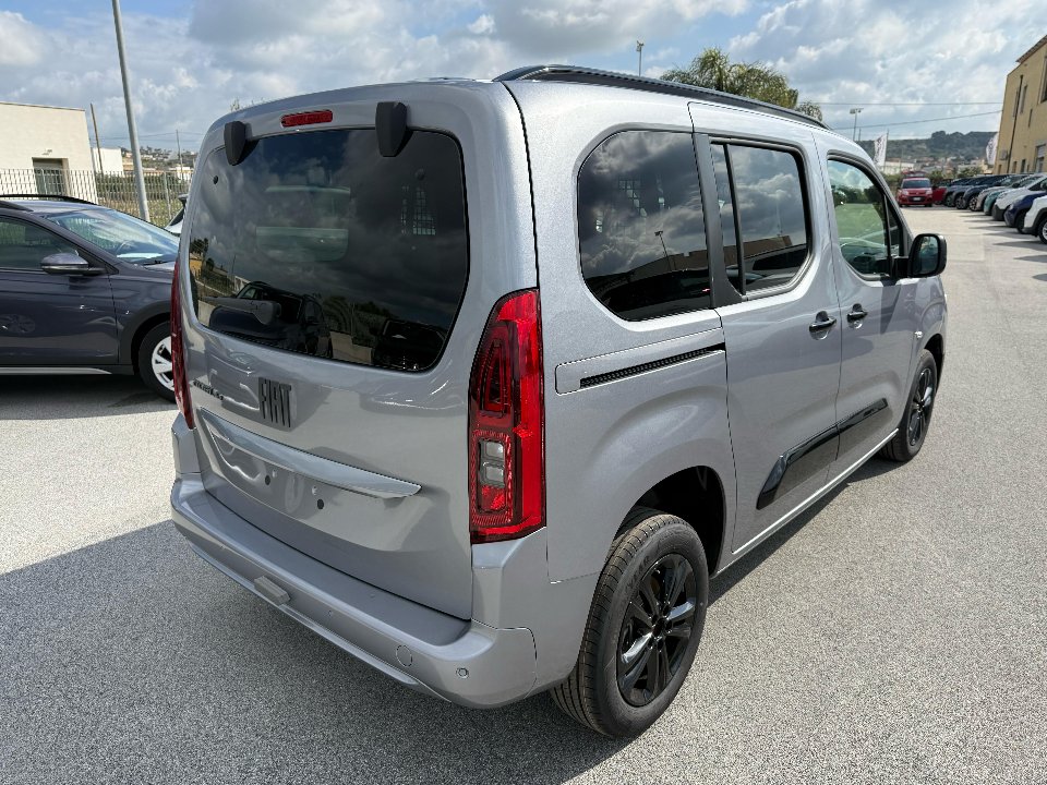 Fiat Doblo S3 COMBI 1.5 BlueHdi 130cv MT6 (N1) KM0 MY24 Diesel