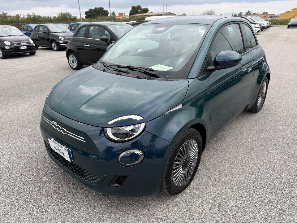 Fiat 500 e ICON 118 CV 320 KM AUTONOMIA KM0 Elettrica