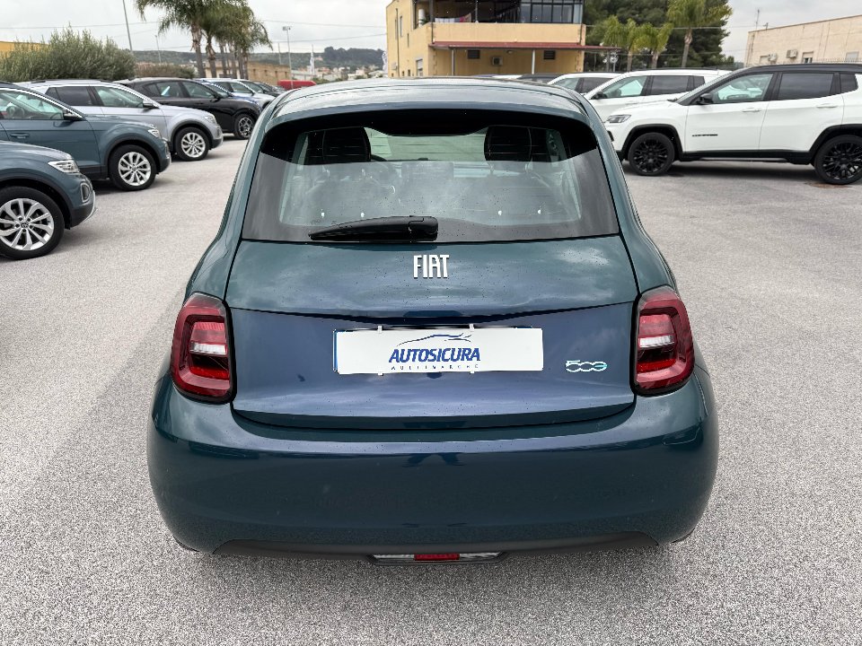 Fiat 500 e ICON 118 CV 320 KM AUTONOMIA KM0 Elettrica