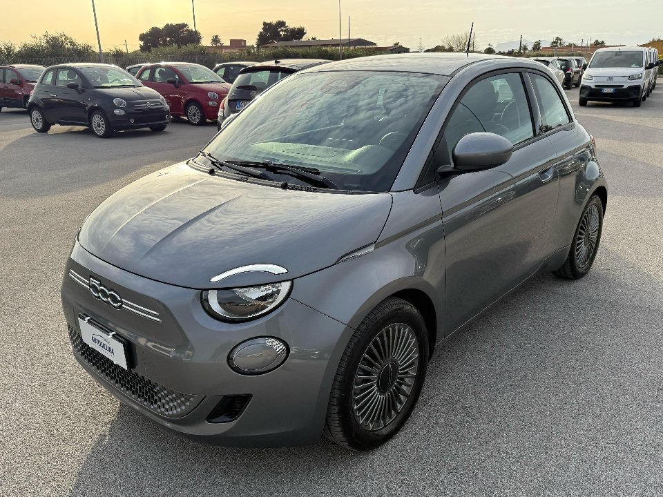 Fiat 500 e 3+1 action 118 CV 320 KM AUTONOMIA KM0 Elettrica