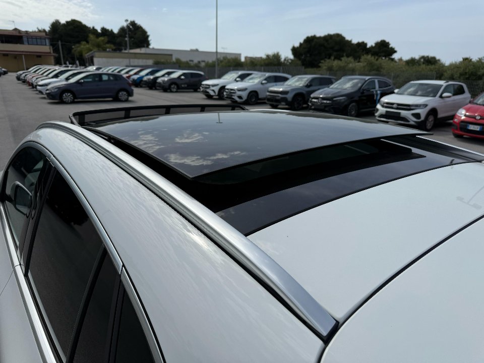 Mercedes-Benz GLA 200 d 150 CV AMG LINE PREMIUM AUTOMATIC + TETTO APR. Diesel