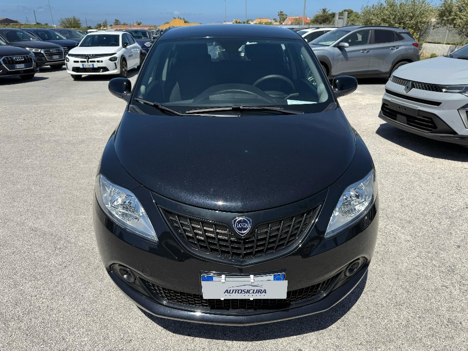 Lancia Ypsilon 1.0 FIREFLY 70 CV HYBRID SILVER 1400 KM!! Elettrica / Benzina