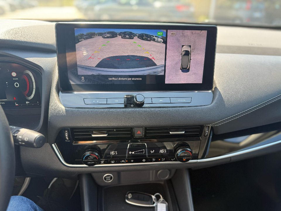 Nissan Qashqai 1.3 DIG-T MHEV 158 CV X-TRONIC N-CONNECTA Elettrica / Benzina