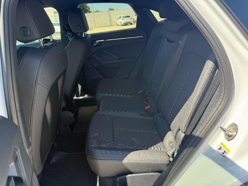 Audi Q3 35 SPB 2.0 TDI 150CV S TRONIC IDENTITY BLACK Diesel