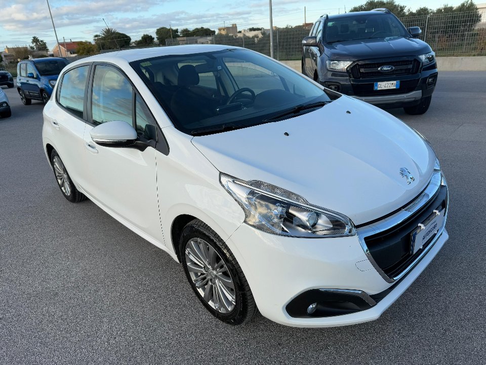 Peugeot 208 1.2 PURETECH 83 CV 5P ACTIVE Benzina