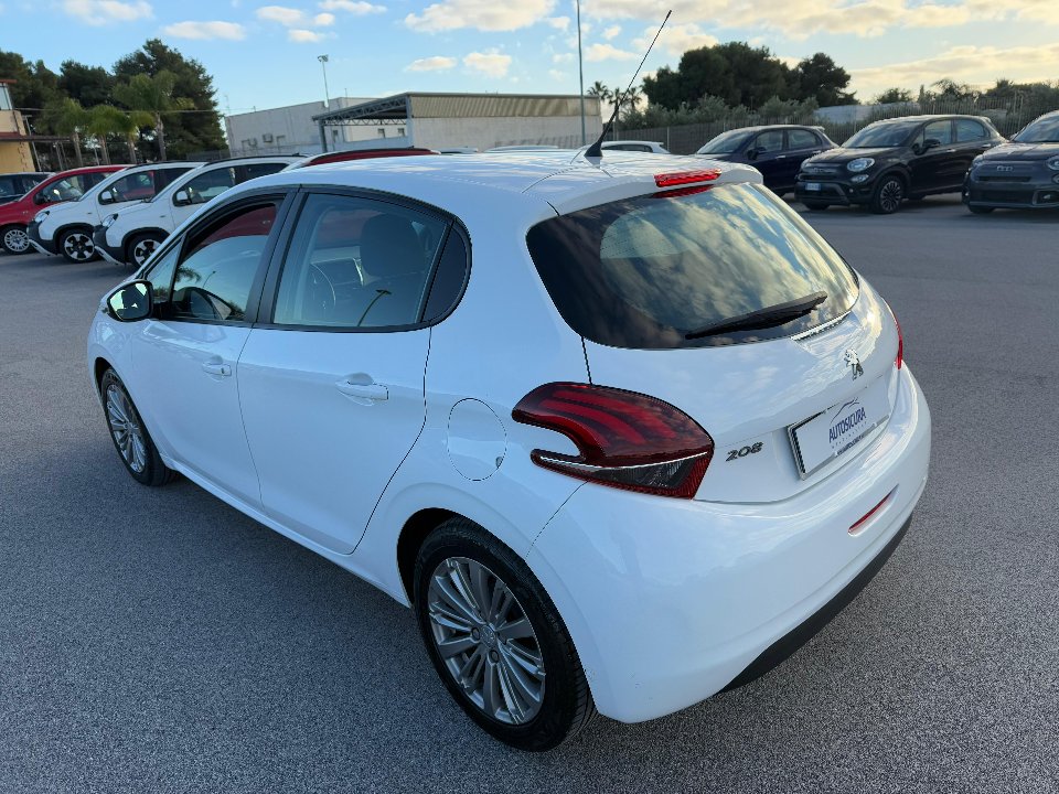 Peugeot 208 1.2 PURETECH 83 CV 5P ACTIVE Benzina