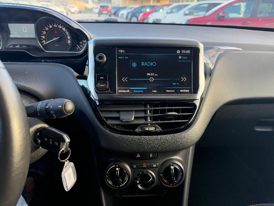 Peugeot 208 1.2 PURETECH 83 CV 5P ACTIVE Benzina