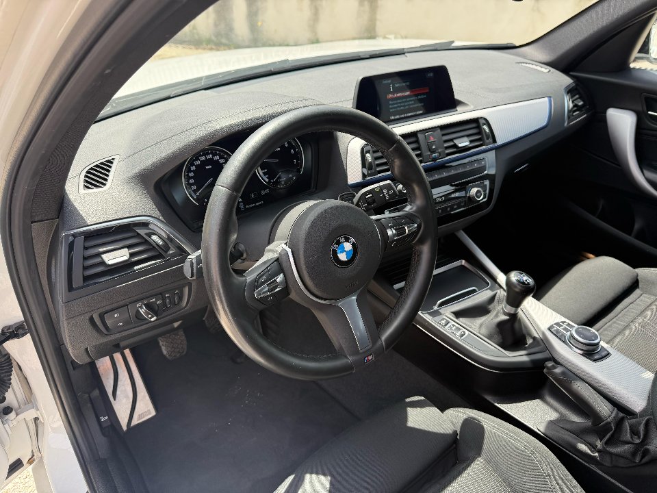 BMW 116 i M SPORT Benzina
