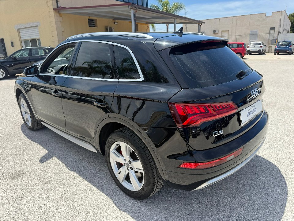 Audi Q5 2.0 TDI 190 CV QUATTRO S TRONIC BUSINESS SPORT Diesel