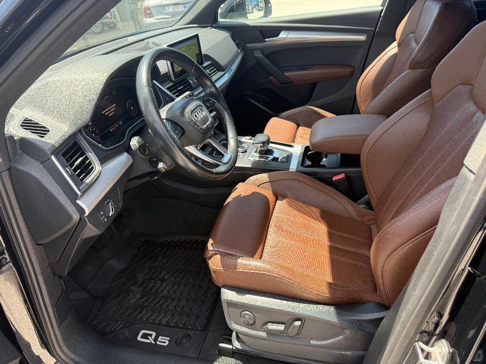 Audi Q5 2.0 TDI 190 CV QUATTRO S TRONIC BUSINESS SPORT Diesel
