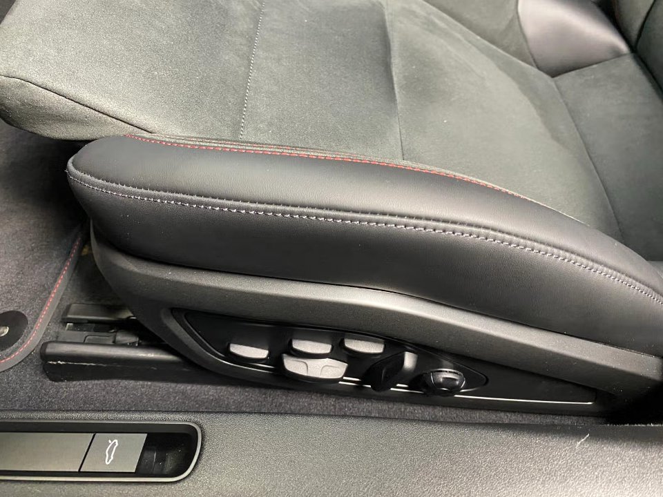 Porsche 992 911 CARRERA GTS MY2025 Elettrica / Benzina