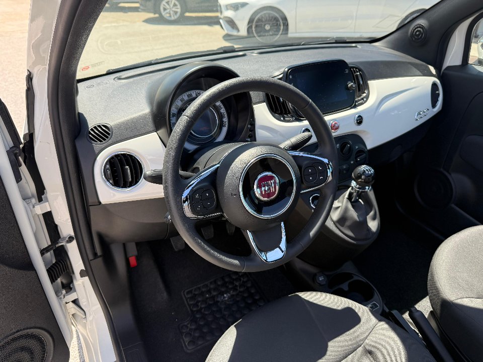 Fiat 500C NEW 1.0 HYBRID DOLCEVITA 70 CV Elettrica / Benzina