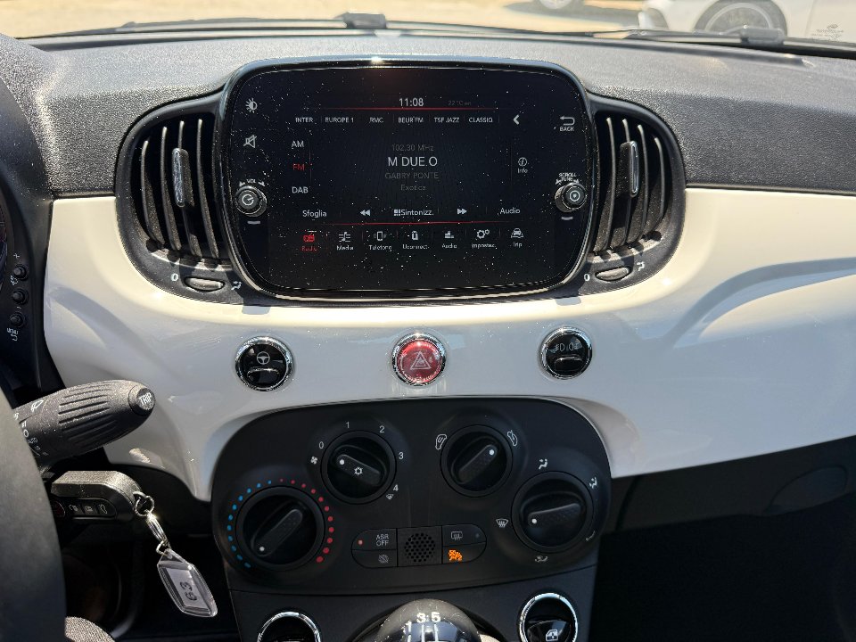 Fiat 500C NEW 1.0 HYBRID DOLCEVITA 70 CV Elettrica / Benzina