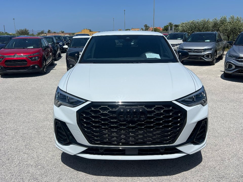 Audi Q3 35 SPB 2.0 TDI 150CV S TRONIC IDENTITY BLACK Diesel