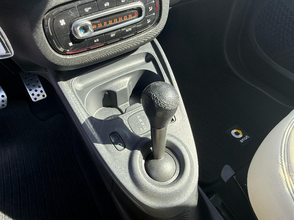 Smart Fortwo 0.9 TURBO 90 CV TWINAMIC BRITISCH GREEN Benzina
