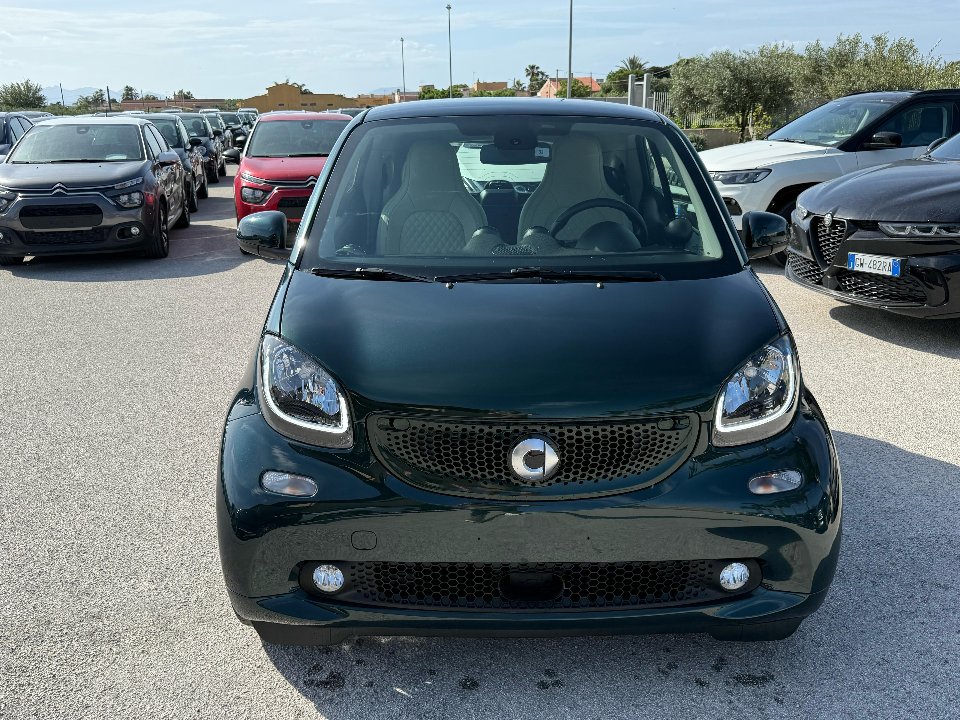 Smart Fortwo 0.9 TURBO 90 CV TWINAMIC BRITISCH GREEN Benzina