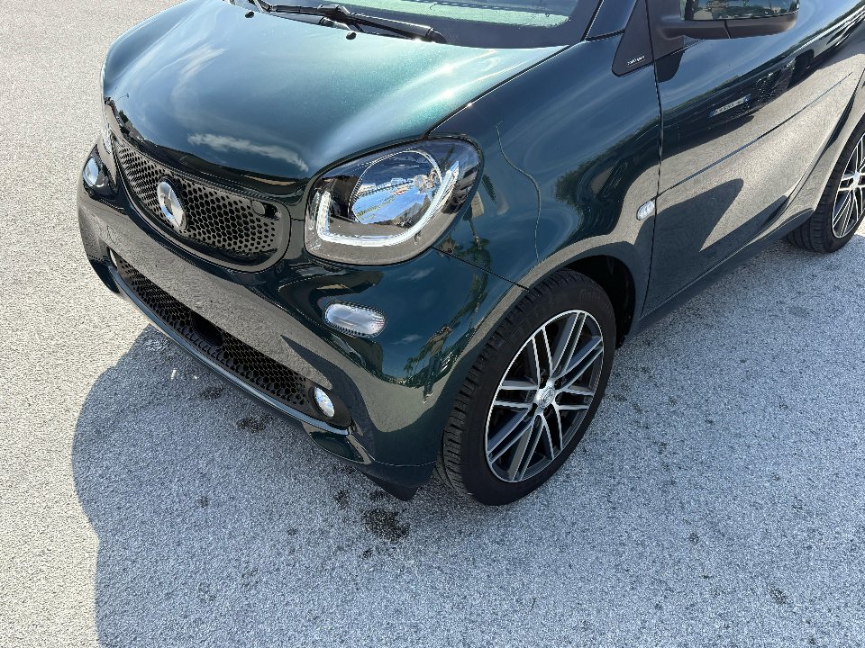 Smart Fortwo 0.9 TURBO 90 CV TWINAMIC BRITISCH GREEN Benzina