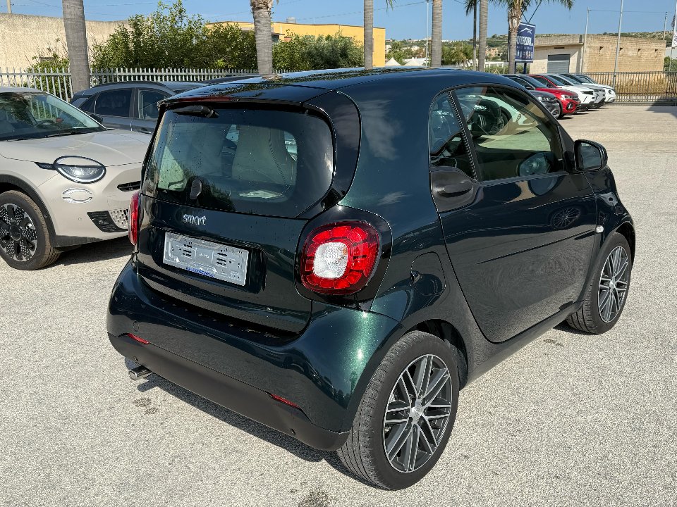 Smart Fortwo 0.9 TURBO 90 CV TWINAMIC BRITISCH GREEN Benzina