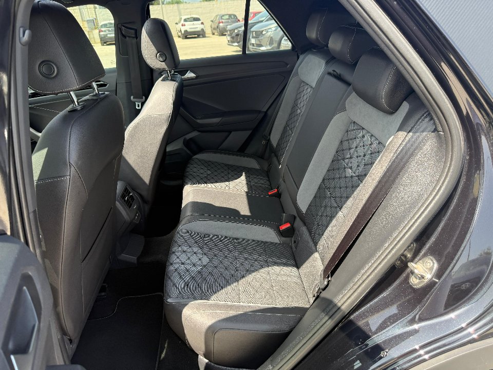 Volkswagen T-Roc 2.0 TDI 150 CV DSG R LINE PLUS + TETTO Diesel