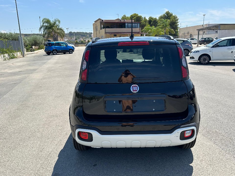 Fiat New Panda PANDINA 1.0 HYBRID S&S 70 CV CROSS KM0 MY25 Elettrica / Benzina