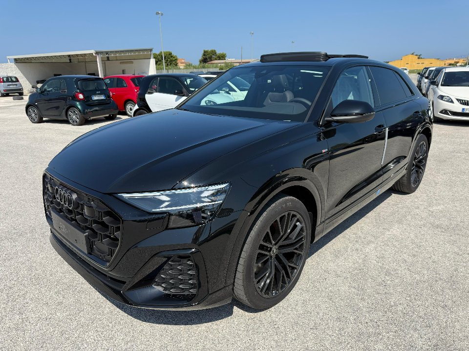 Audi Q8 50 TDI QUATTRO TIPTRONIC S LINE EDITION KM0 MY2025 Elettrica / Diesel