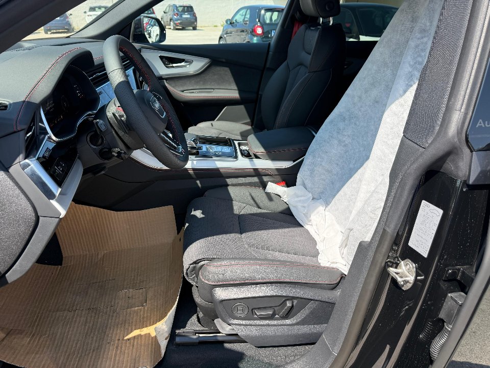 Audi Q8 50 TDI QUATTRO TIPTRONIC S LINE EDITION KM0 MY2025 Elettrica / Diesel