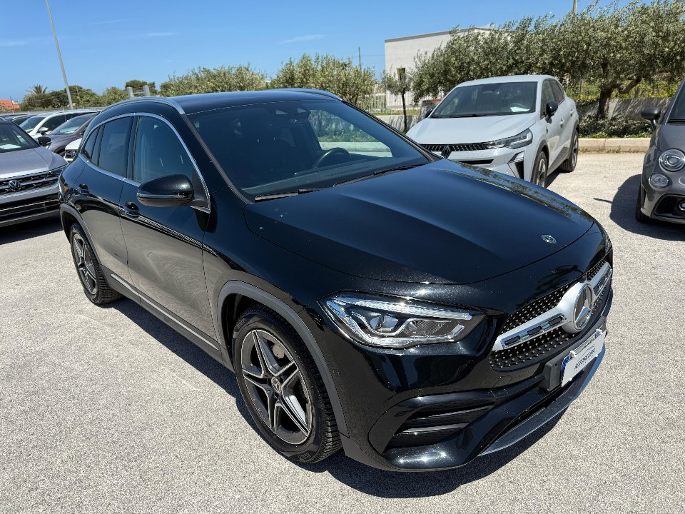 Mercedes-Benz GLA 200 d 150 CV PREMIUM AMG AUTOMATIC Diesel