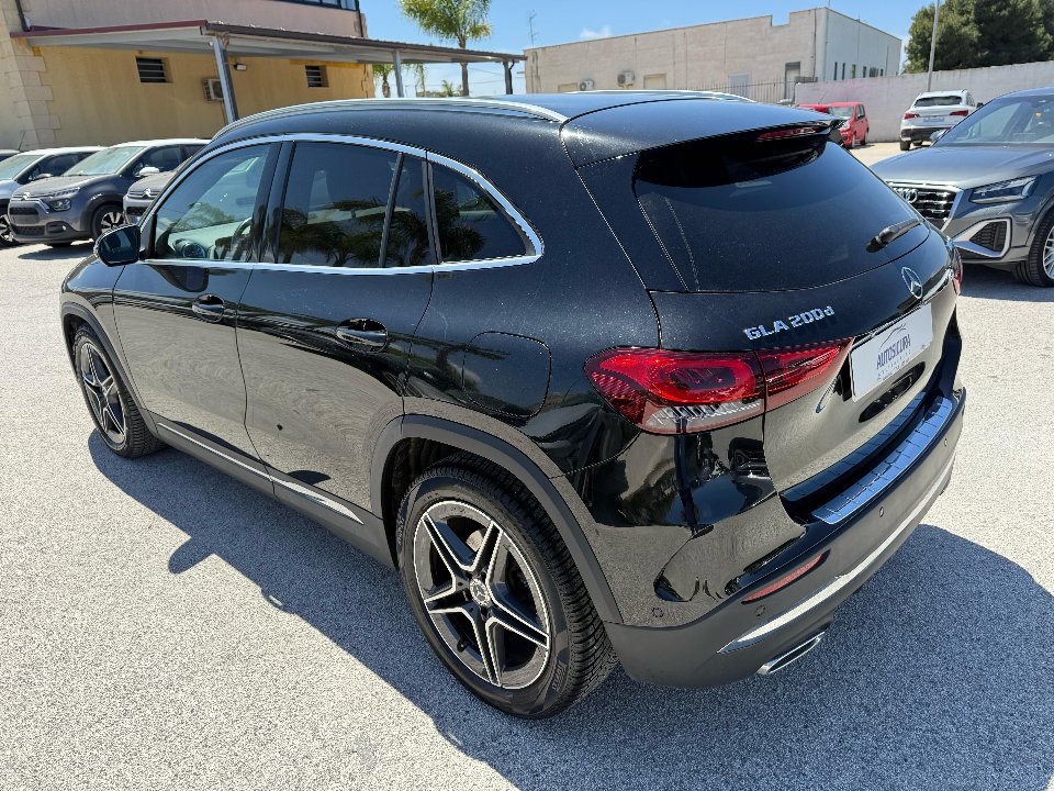 Mercedes-Benz GLA 200 d 150 CV PREMIUM AMG AUTOMATIC Diesel