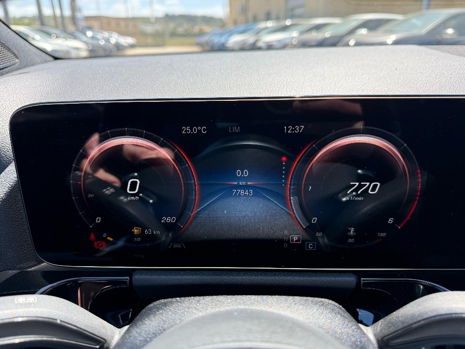 Mercedes-Benz GLA 200 d 150 CV PREMIUM AMG AUTOMATIC Diesel