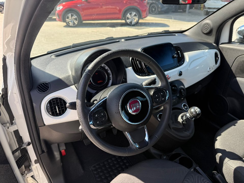 Fiat 500 NEW 1.0 HYBRID DOLCEVITA 70 CV MY23 Elettrica / Benzina