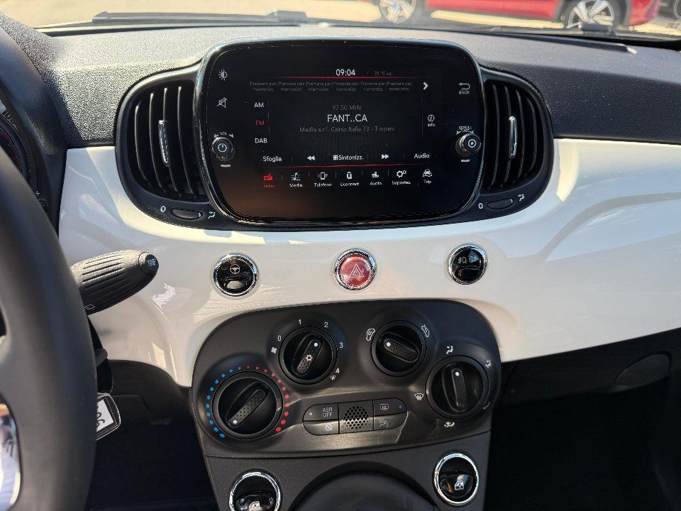 Fiat 500 NEW 1.0 HYBRID DOLCEVITA 70 CV MY23 Elettrica / Benzina