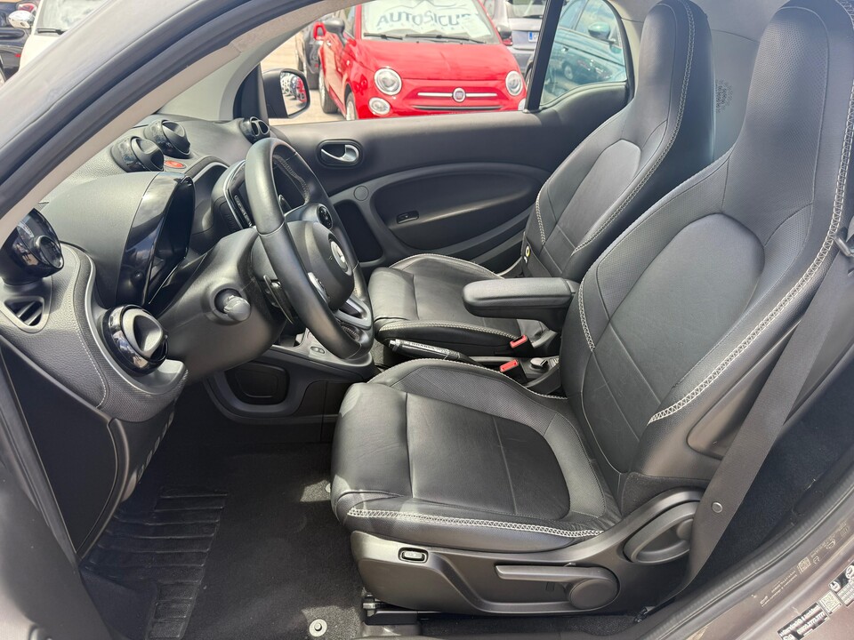 Smart Fortwo 0.9 TURBO 90 CV TWINAMIC PACK BRABUS STYLE Benzina