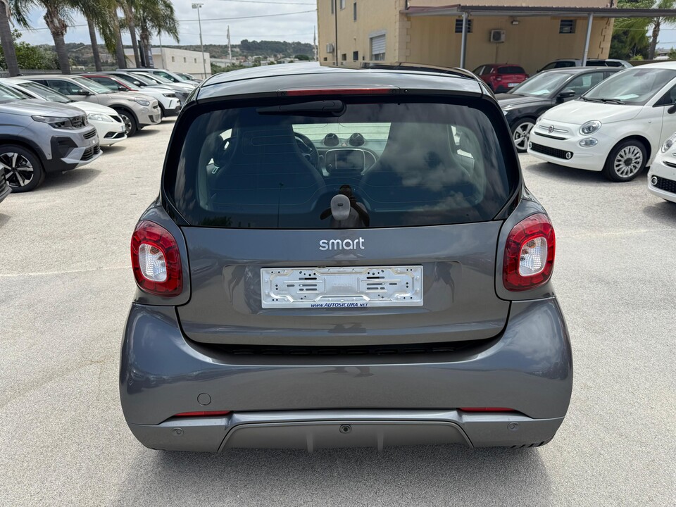 Smart Fortwo 0.9 TURBO 90 CV TWINAMIC PACK BRABUS STYLE Benzina