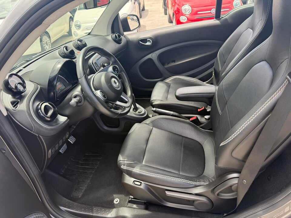 Smart Fortwo 0.9 TURBO 90 CV TWINAMIC PACK BRABUS STYLE Benzina