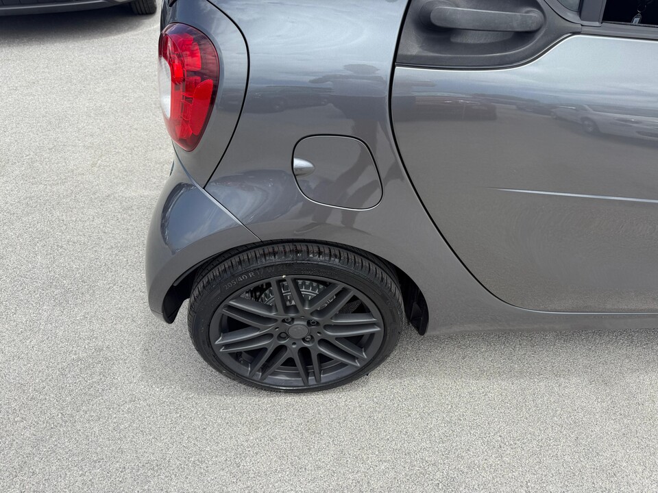 Smart Fortwo 0.9 TURBO 90 CV TWINAMIC PACK BRABUS STYLE Benzina