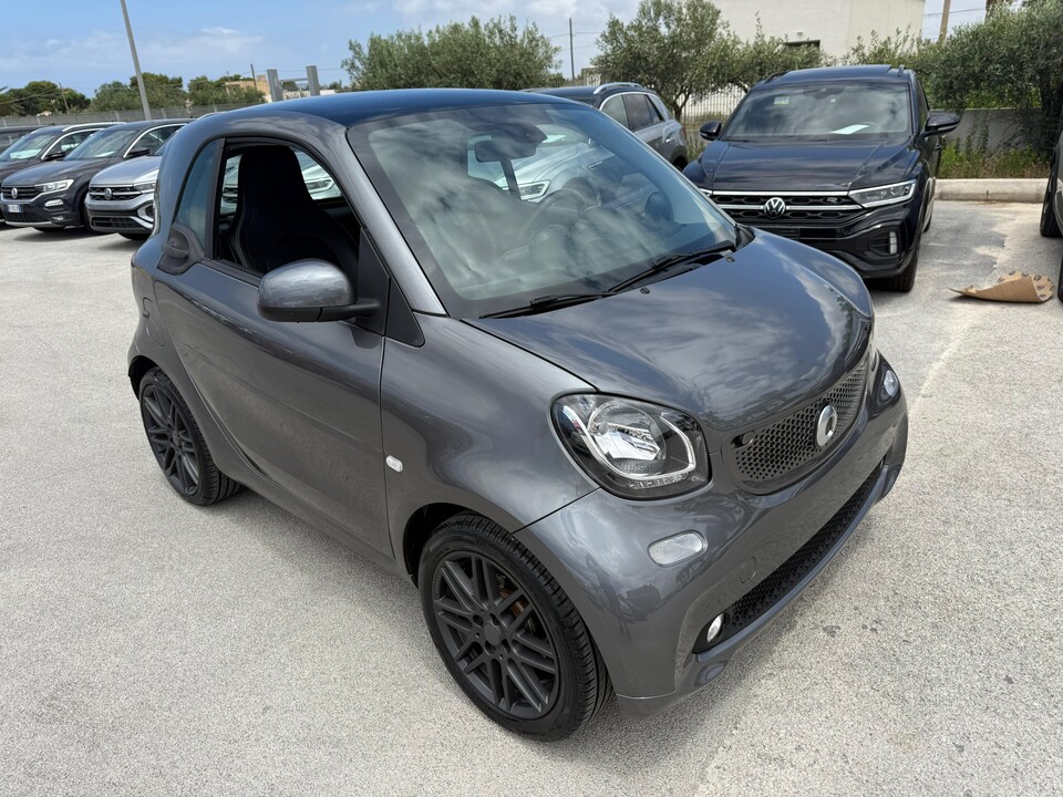 Smart Fortwo 0.9 TURBO 90 CV TWINAMIC PACK BRABUS STYLE Benzina