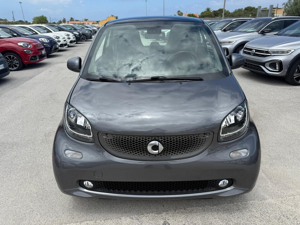 Smart Fortwo 0.9 TURBO 90 CV TWINAMIC PACK BRABUS STYLE Benzina
