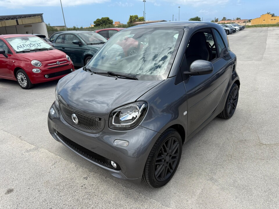 Smart Fortwo 0.9 TURBO 90 CV TWINAMIC PACK BRABUS STYLE Benzina