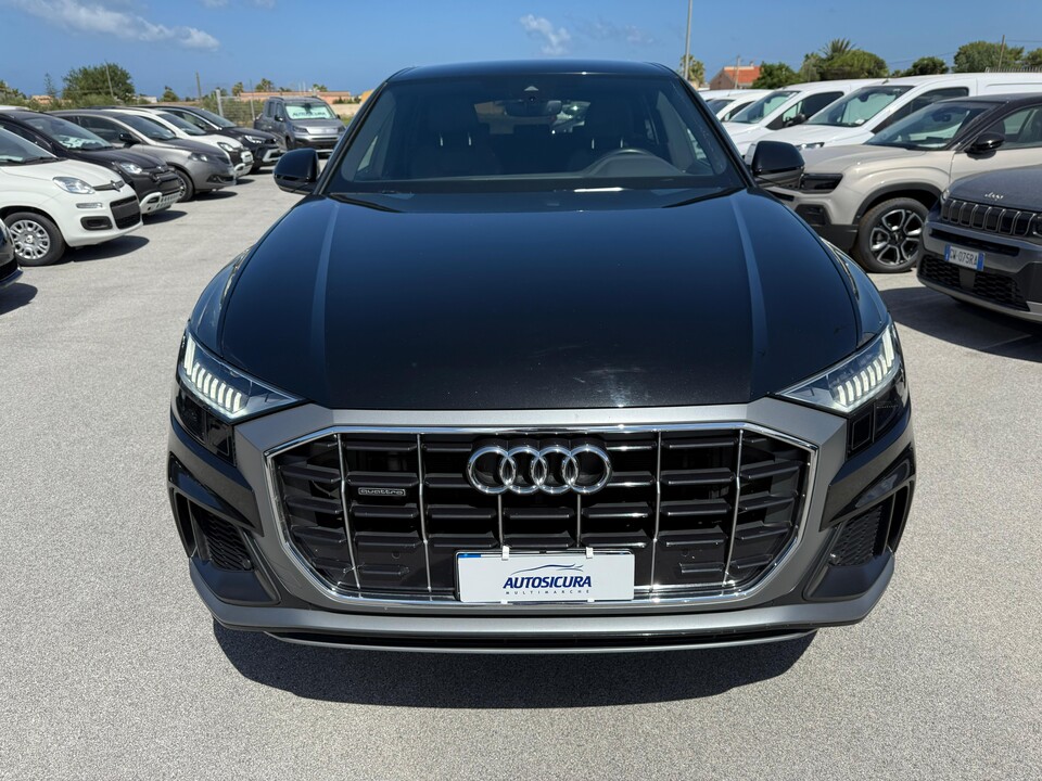Audi Q8 50 TDI QUATTRO TIPTRONIC S LINE EDITION Elettrica / Diesel