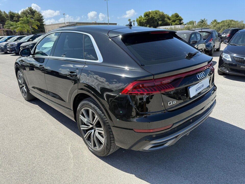 Audi Q8 50 TDI QUATTRO TIPTRONIC S LINE EDITION Elettrica / Diesel
